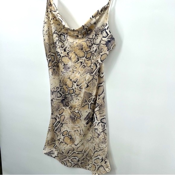 NWT J.O.A Breeana Beige Snake Print Satin Cowl Neck Slip Mini Dress Small - Picture 10 of 12